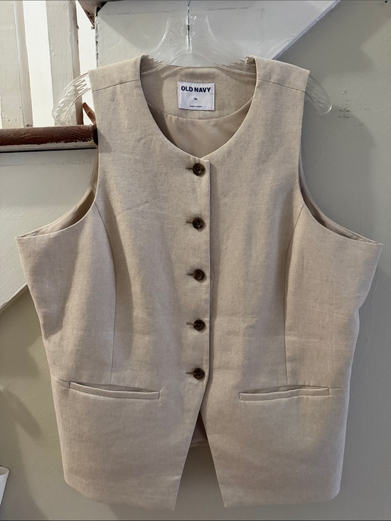Old Navy Tops - Old Navy Women's Light Beige Button-Front Vest